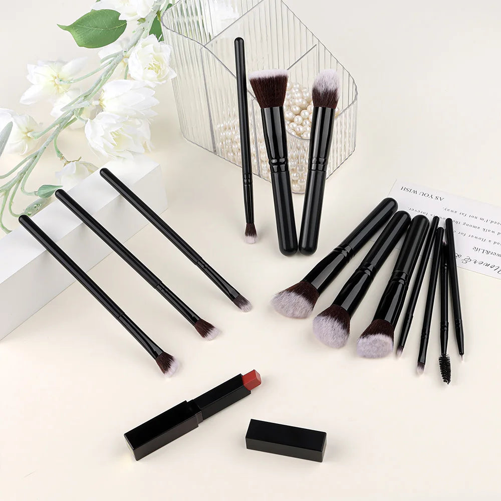 New 14PCS Makeup Brushes Set Foundation Eyeshadow Highlighter Blush Concealer Female Beauty Tool Puff Beauty Sponges Thumb Puffs
