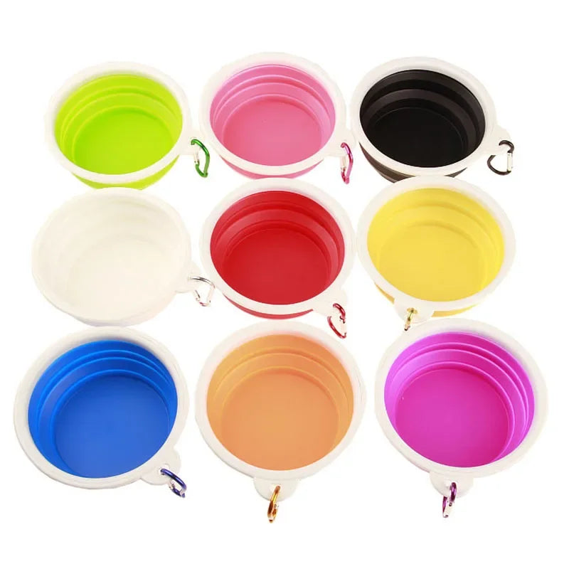 The White Frame Folding Pet Bowl Has a Buckle for Walking Dogs and Picnics with Pets Silicone Materials Pets to Drink and Feed